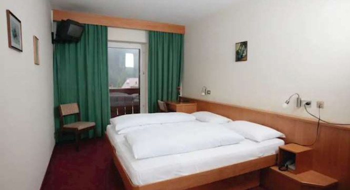 Hotel Alpino Plan, Selva & S.Cristina ski chalet, image 4